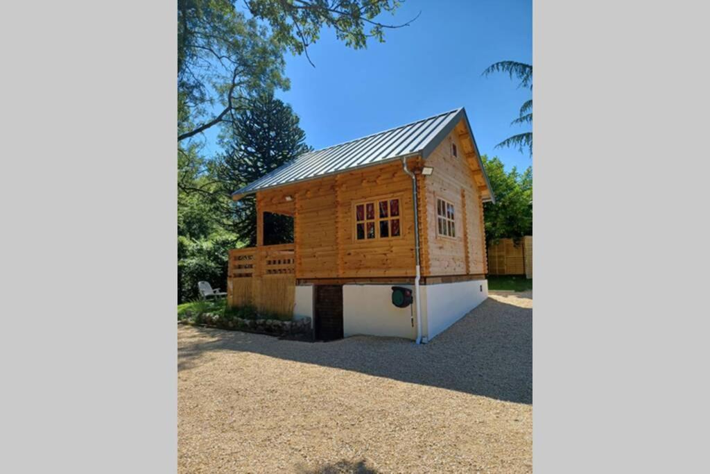 L'orée des bois , détente et calme . Villa Mesigny Exterior foto